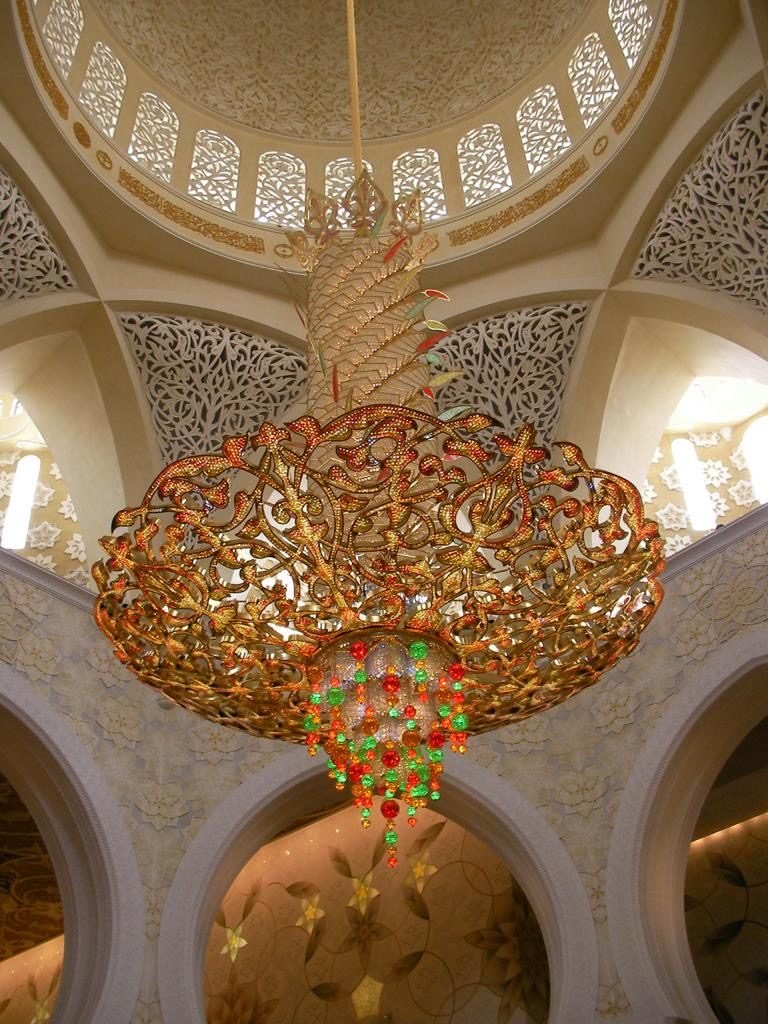 Chandelier at Grand Mosque - Abu Dhabi