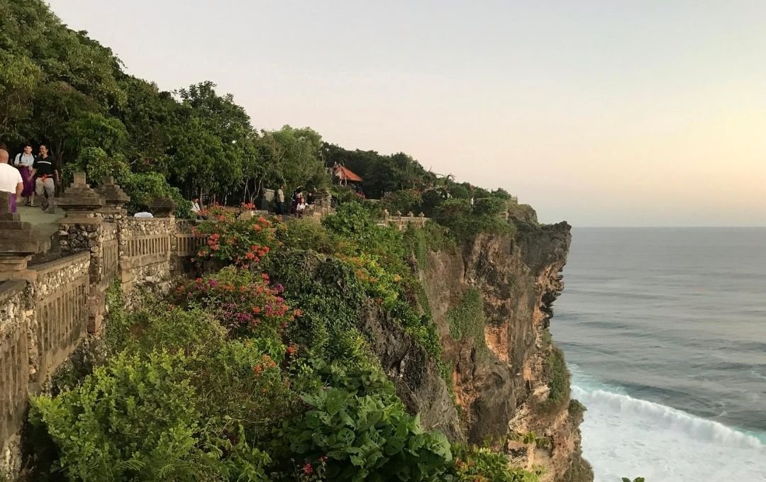 Hotels to Stay in Jimbaran Bali