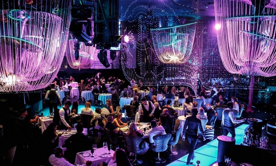 Cavalli Club - Best Place to Visit in Dubai at Night
